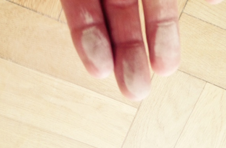 床の滑りとワックスとの関係 シーバイエス株式会社